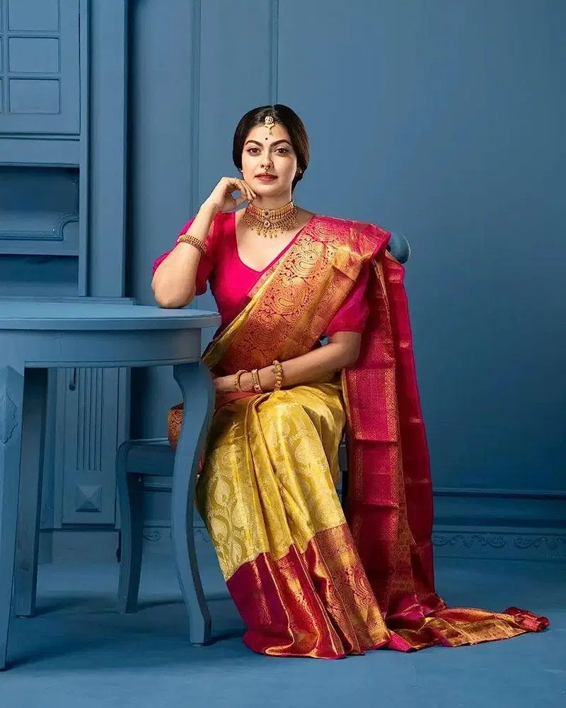 KT 68 Banarasi Soft Silk Wholesale Wedding Wear Saree Suppliers In Mumbai